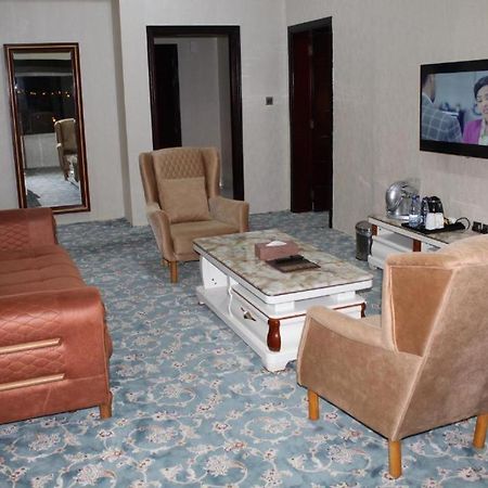 Al Salam Grand Hotel Al Buraimi Exterior photo